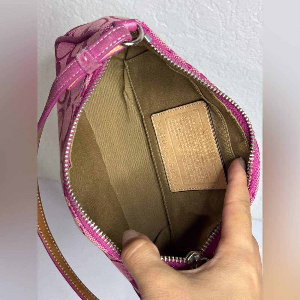 Coach HOT PINK Signature Logo Demi Hamptons Baguette Mini Bag Canvas Leather Y2K - Picture 12 of 12